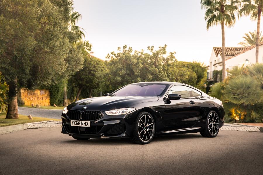  BMW 840d xDrive M Sport (G15) 2018 года  (UK) (фото 1 из 40)